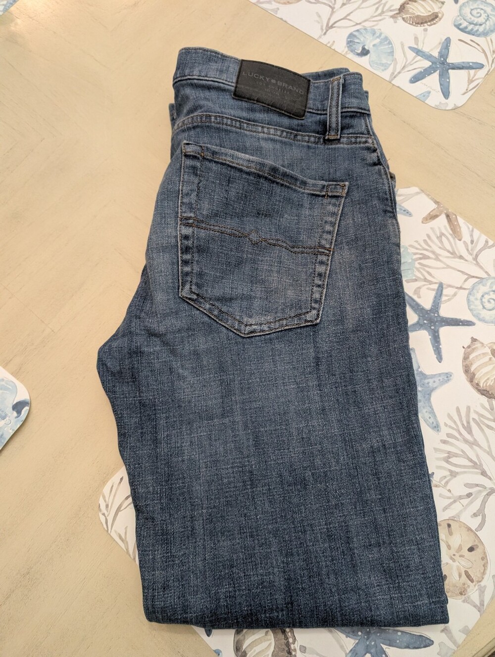 Lucky Brand Men's Slim Straight Jeans in Medium Blue